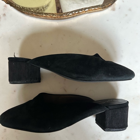 Seychelles Black Suede Mules - Picture 6 of 7